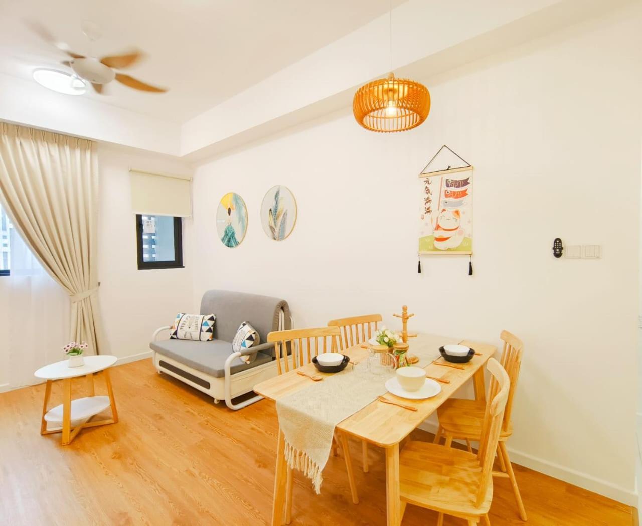Chambers By Gloria Homes