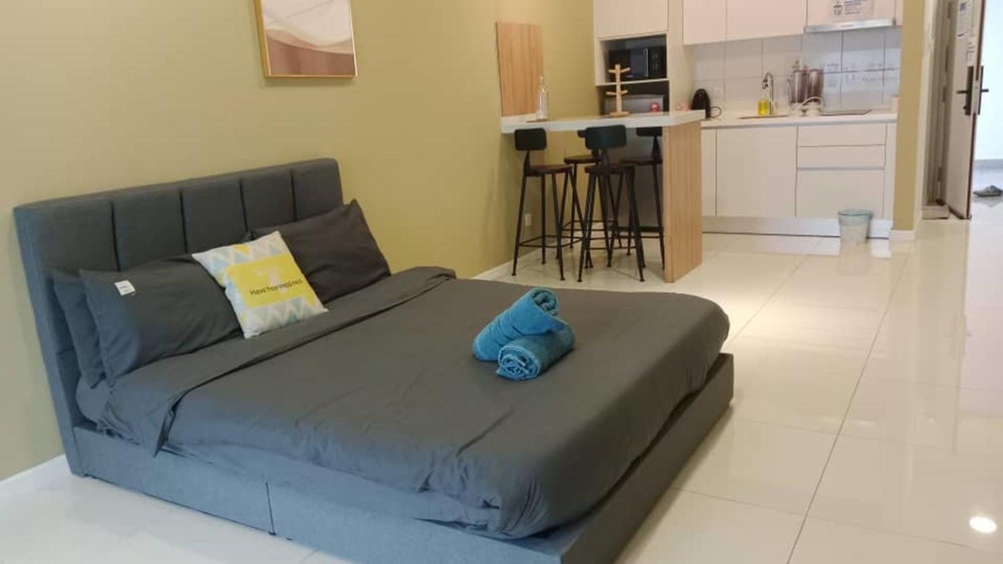 Apartment Chambers By Gloria Homes *
